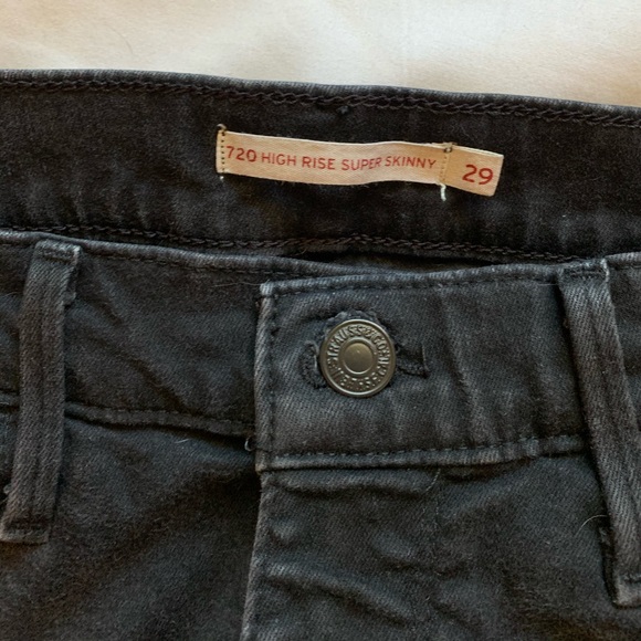 720 High Rise super skinny Levi jeans - Picture 3 of 3